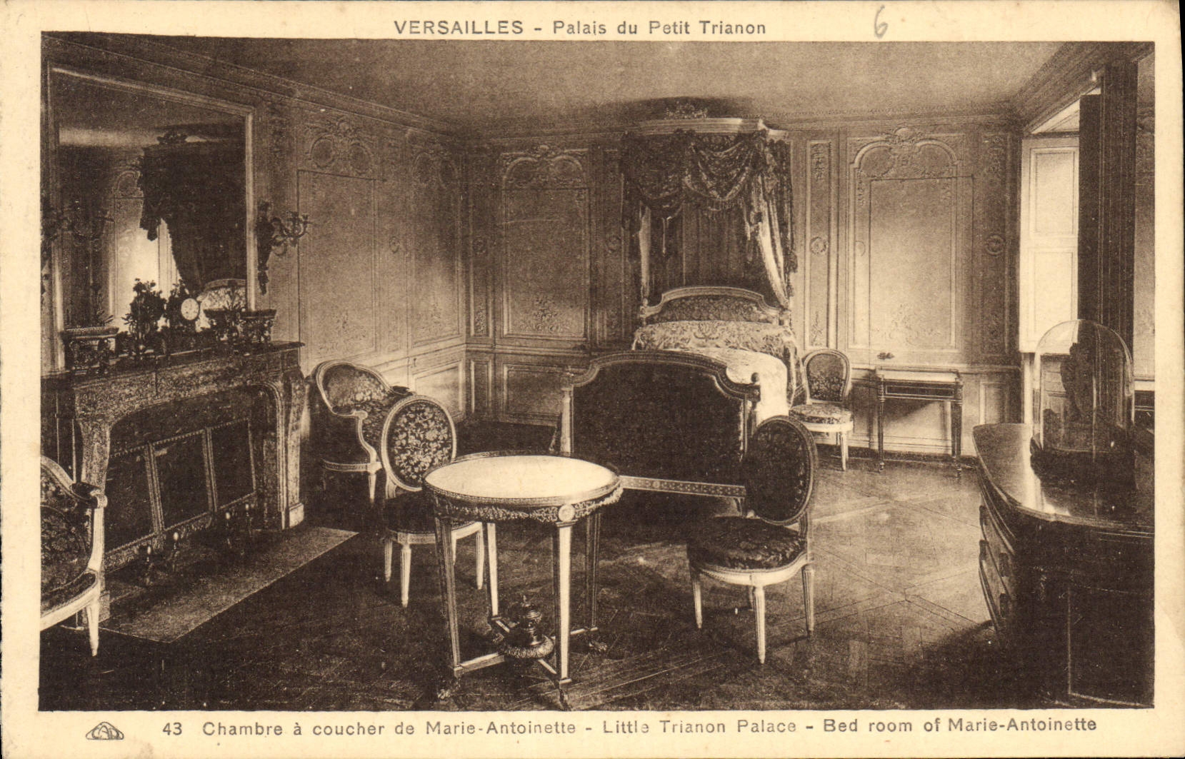 CPA Versailles Palais du Petit Trianon Chambre a Coucher de Marie Antoinette 