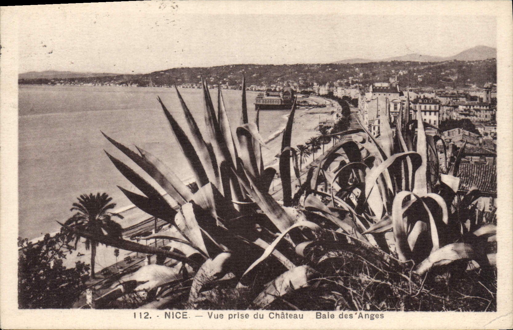 CPA Nice vue prise du Chateau Baie des Anges 