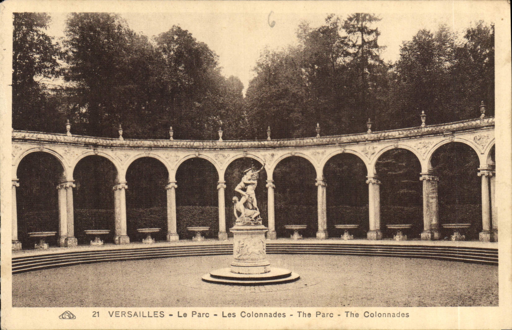 CPA Versailles le Parc les Colonnades 
