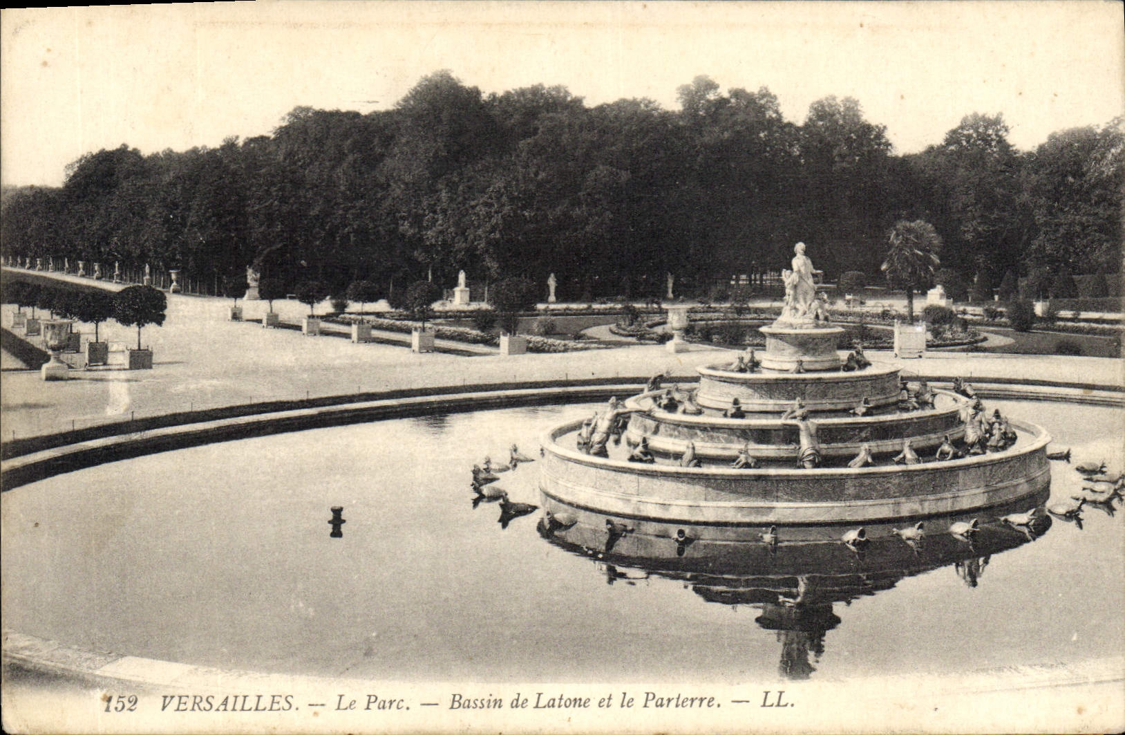 CPA Versailles le Parc Bassin de Latone et le Parterre 