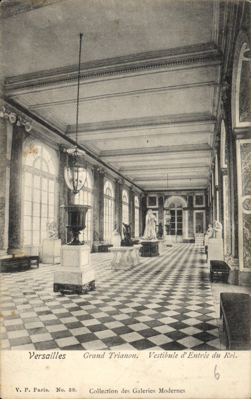 CPA Versailles Grand Trianon Vestibule d'Entree du Roi 