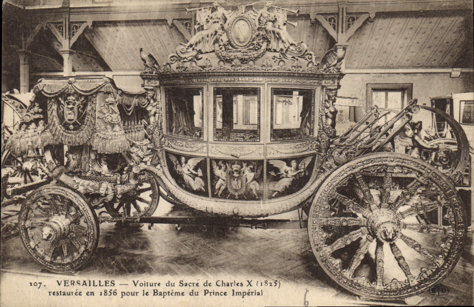 CPA Versailles Voiture du Sacre de Charles X 