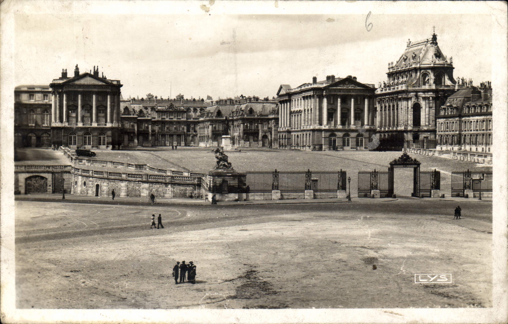 CPA Versailles Facade du Palais