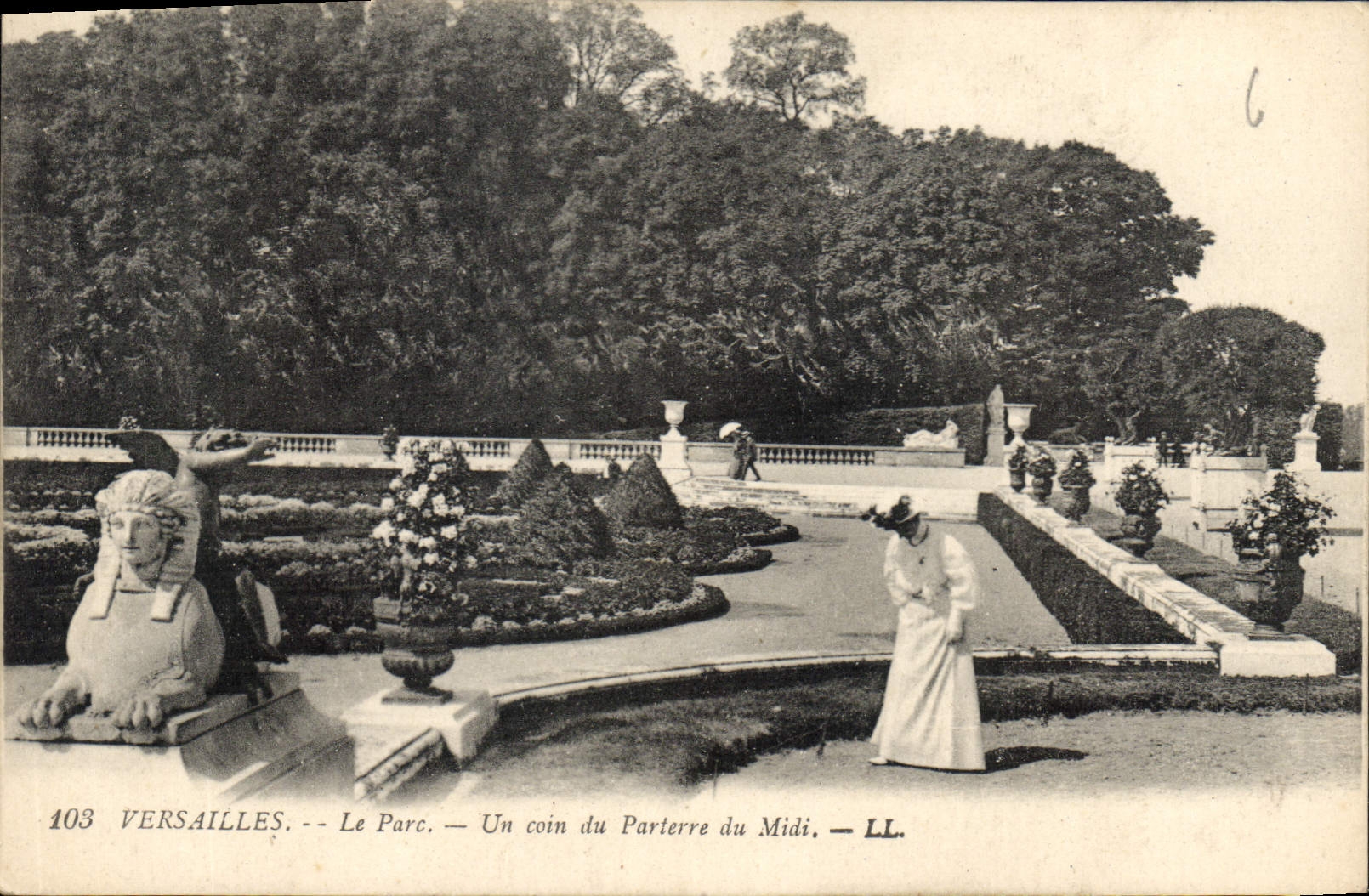 CPA Versailles le Parc Un coin du Parterre du Midi 