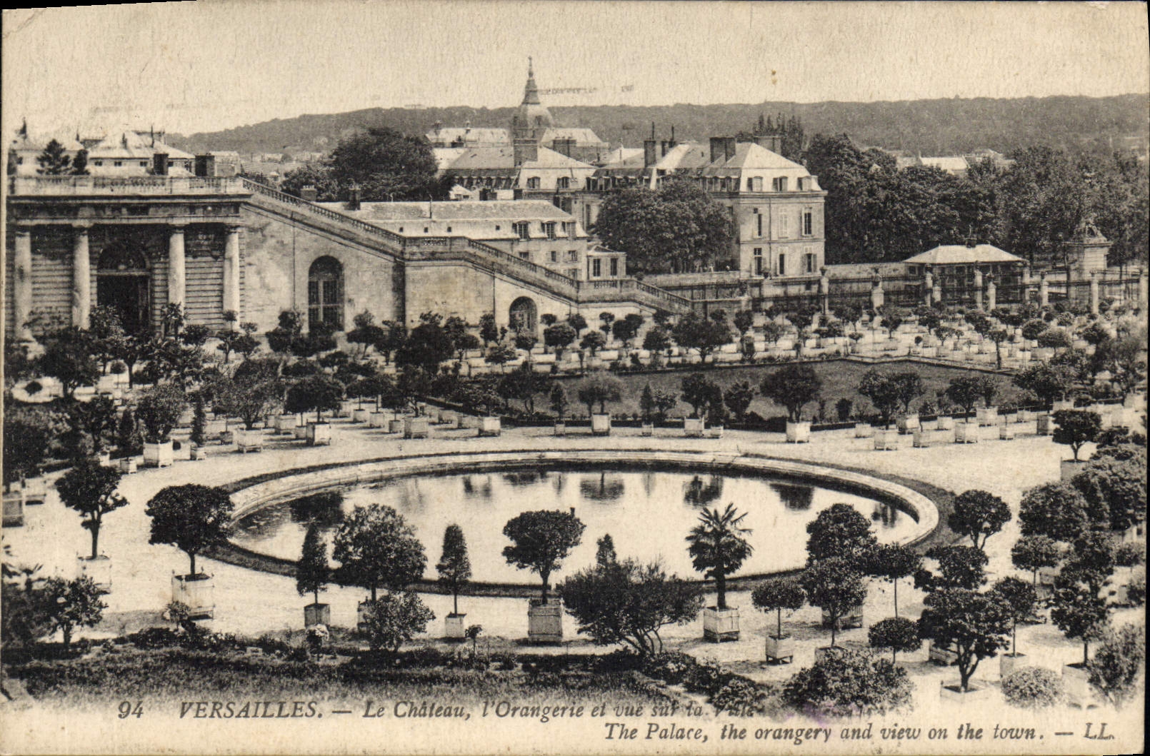 CPA Versailles le Chateau l'Orangerie et vue sur du Parc 