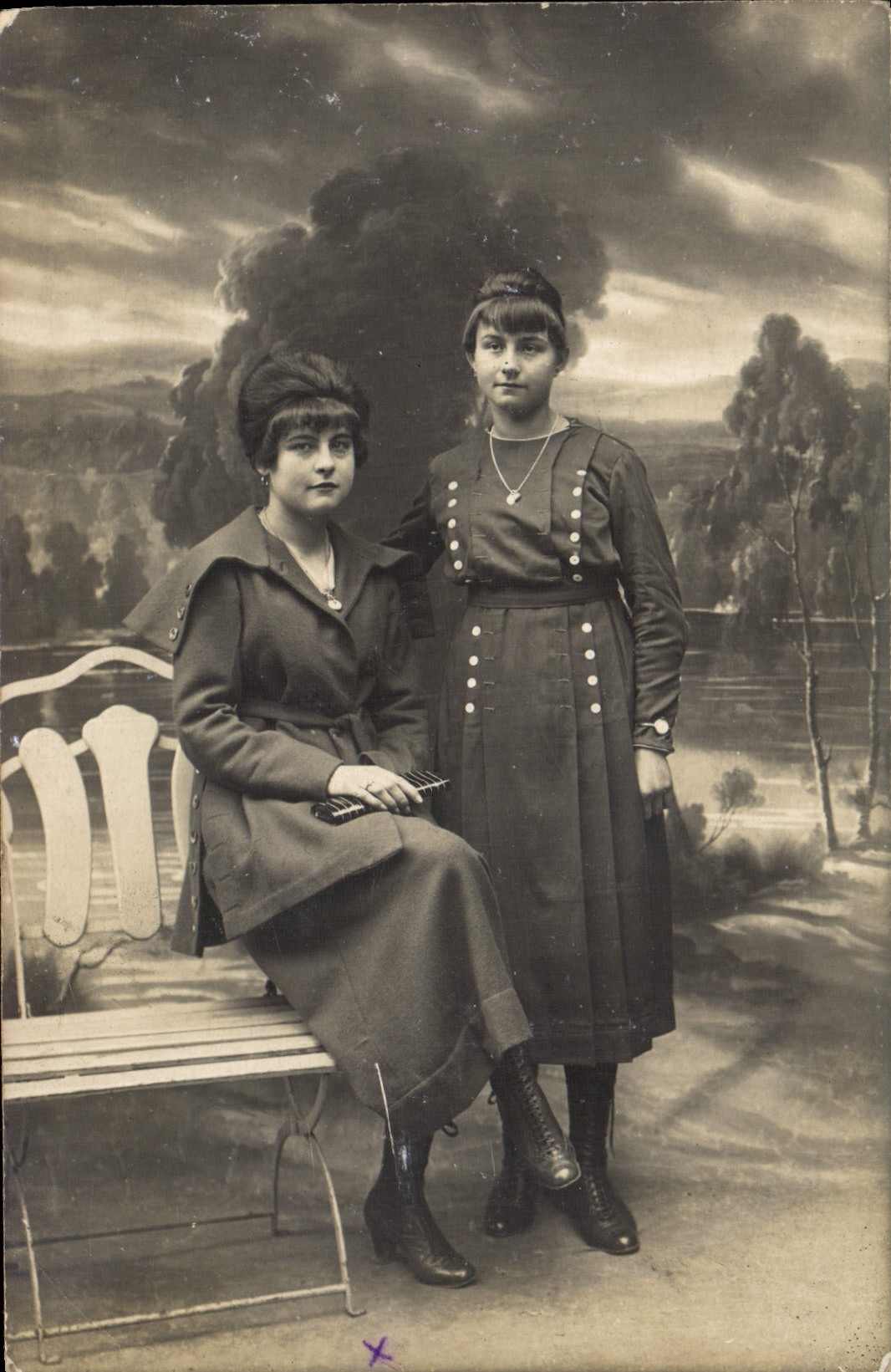 CARTE PHOTO Femmes Epernay