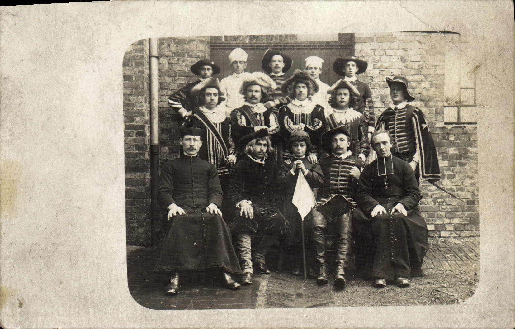CARTE PHOTO Theatre Mousquetaires