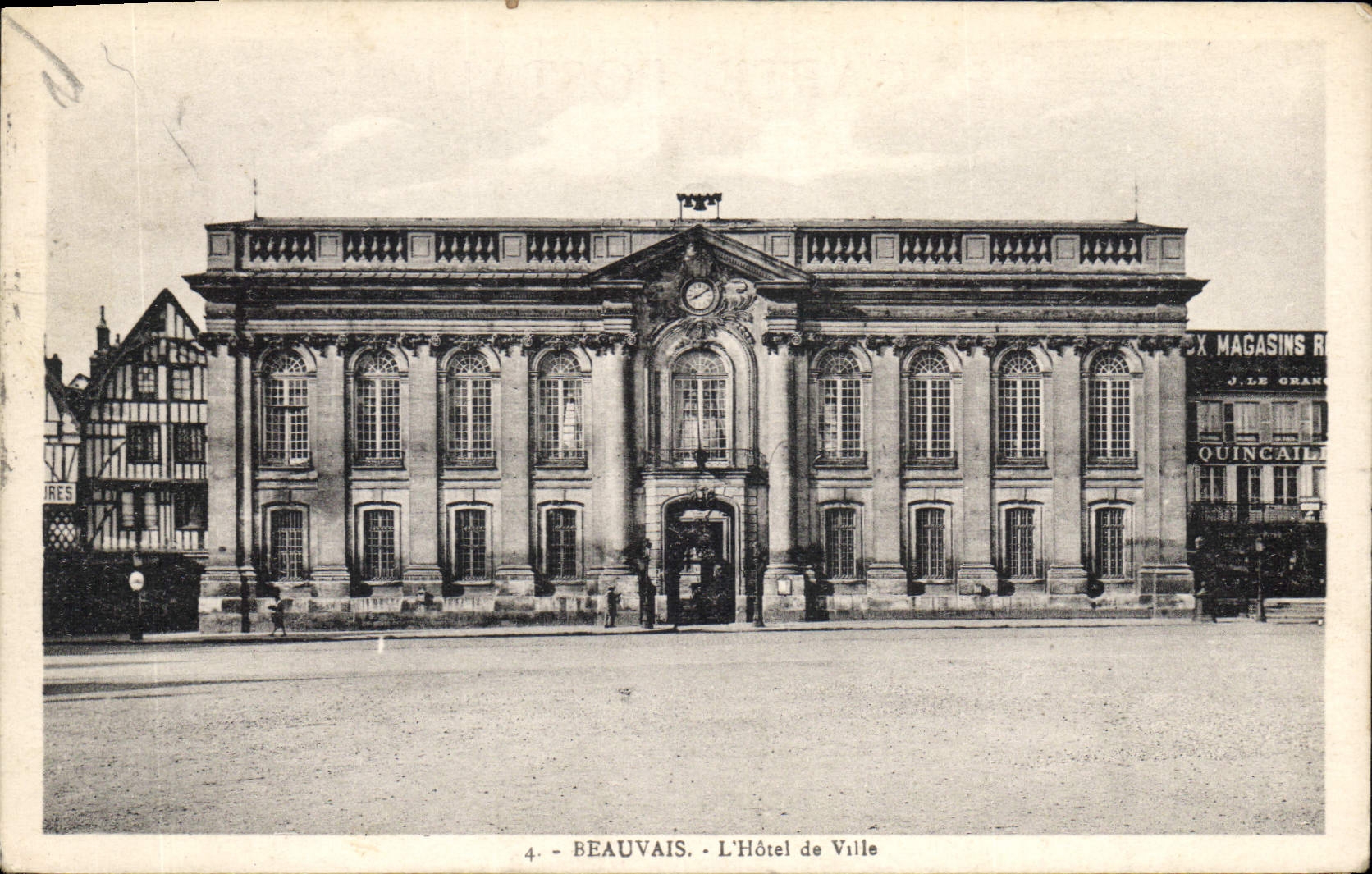 CPA Beauvais L'Hotel de Ville 