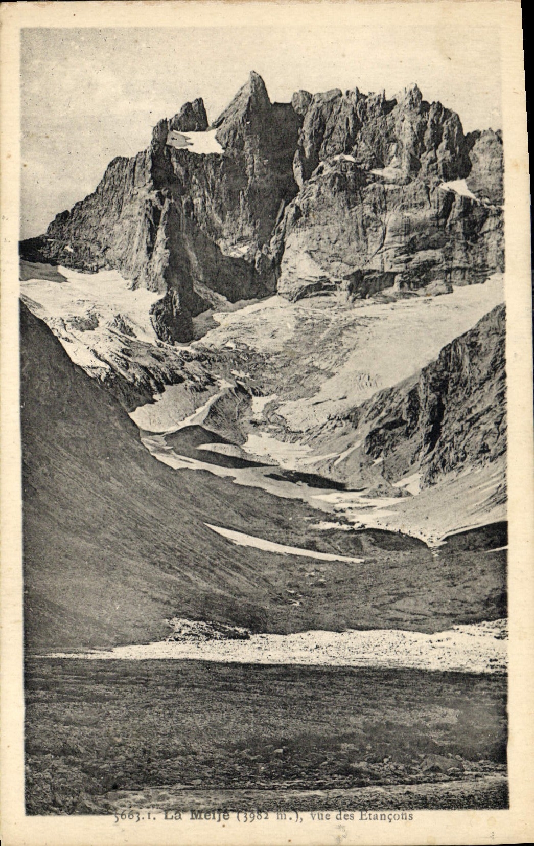 CPA La Meije vue des Etancons 