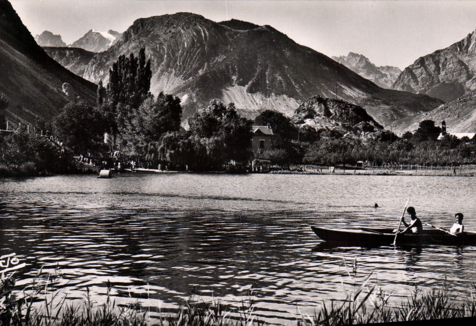 CPA Les Alpes La Roche de Rame le lac tete de la Rochaille Canoe