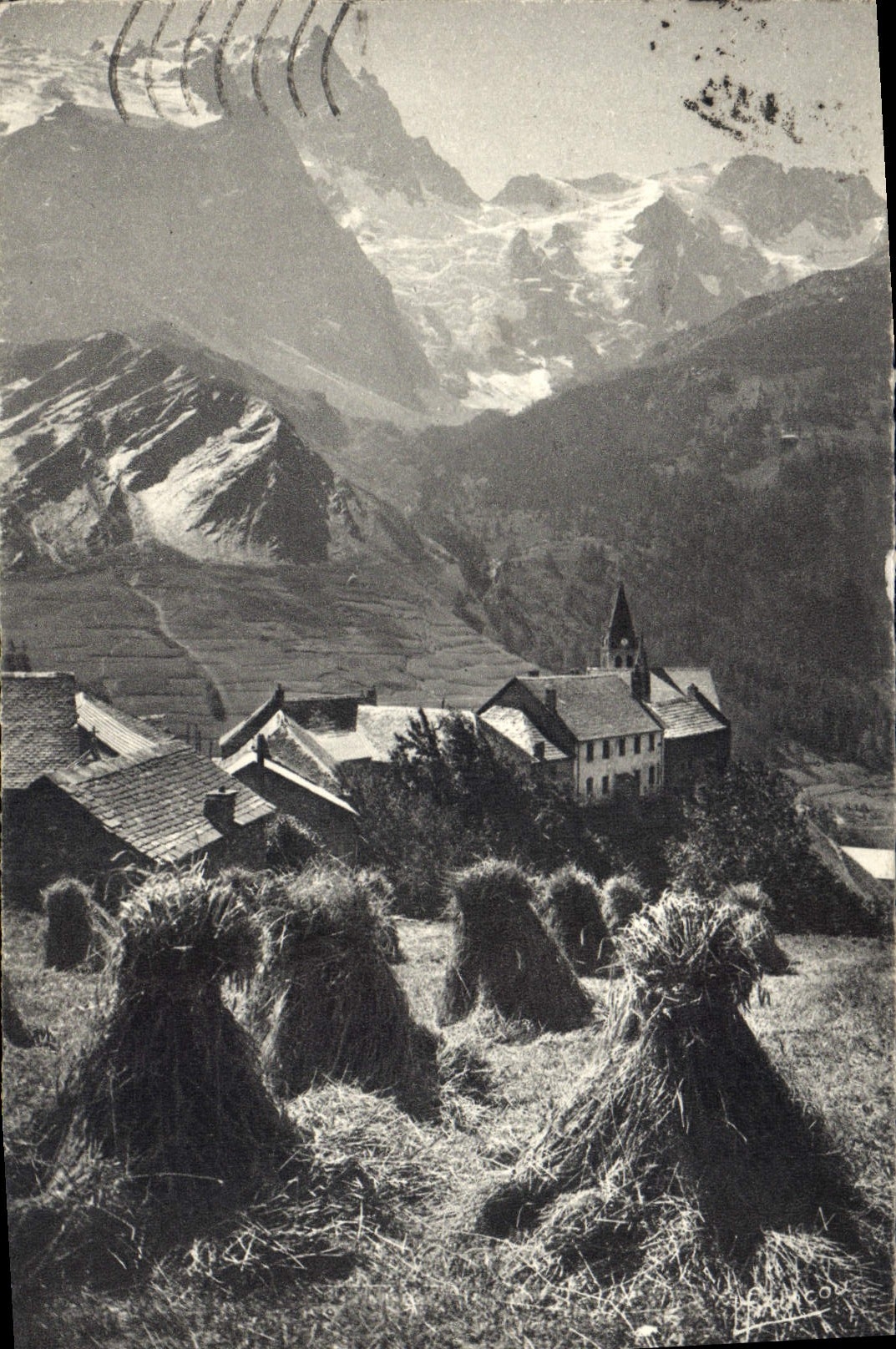 CPA Les Hautes Alpes La Grave et le Meije