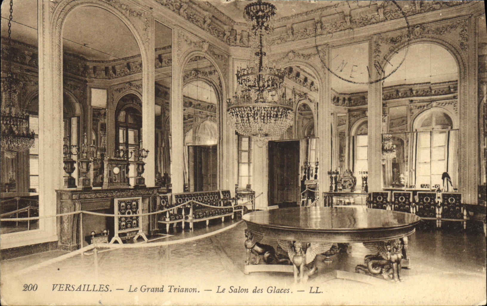 CPA Versailles Le Grand Trianon Le Salon des Glaces 
