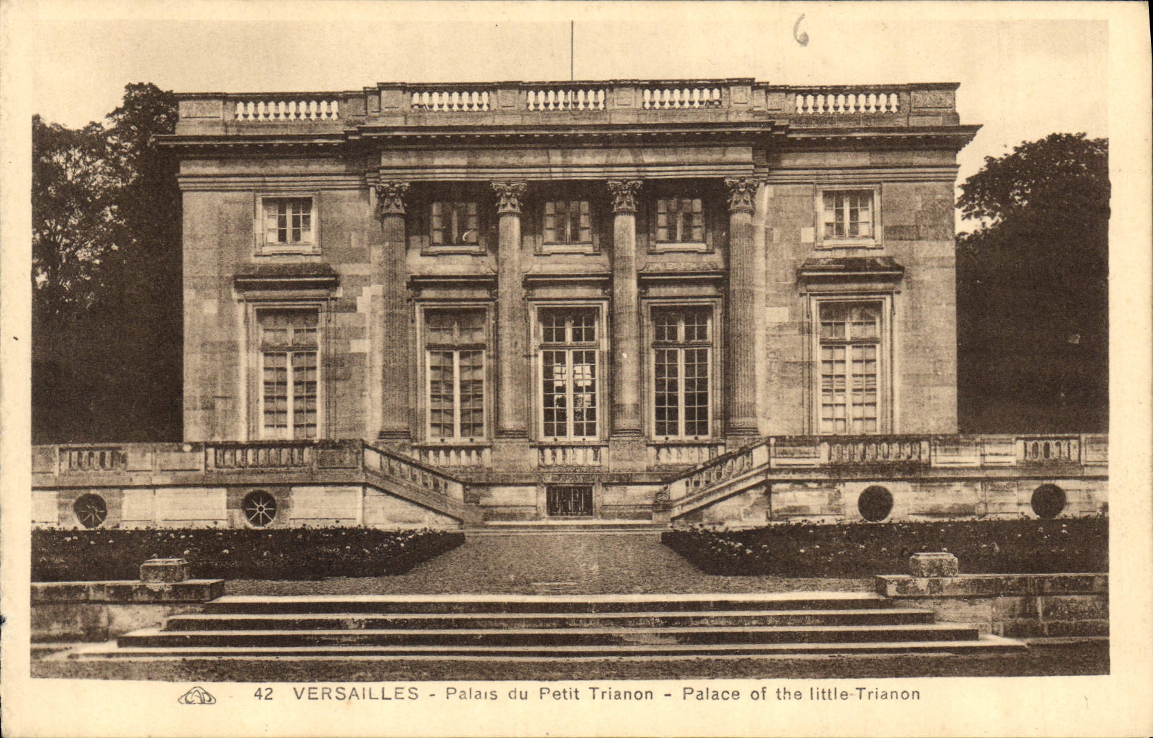 CPA Versailles Palais du Petit Trianon