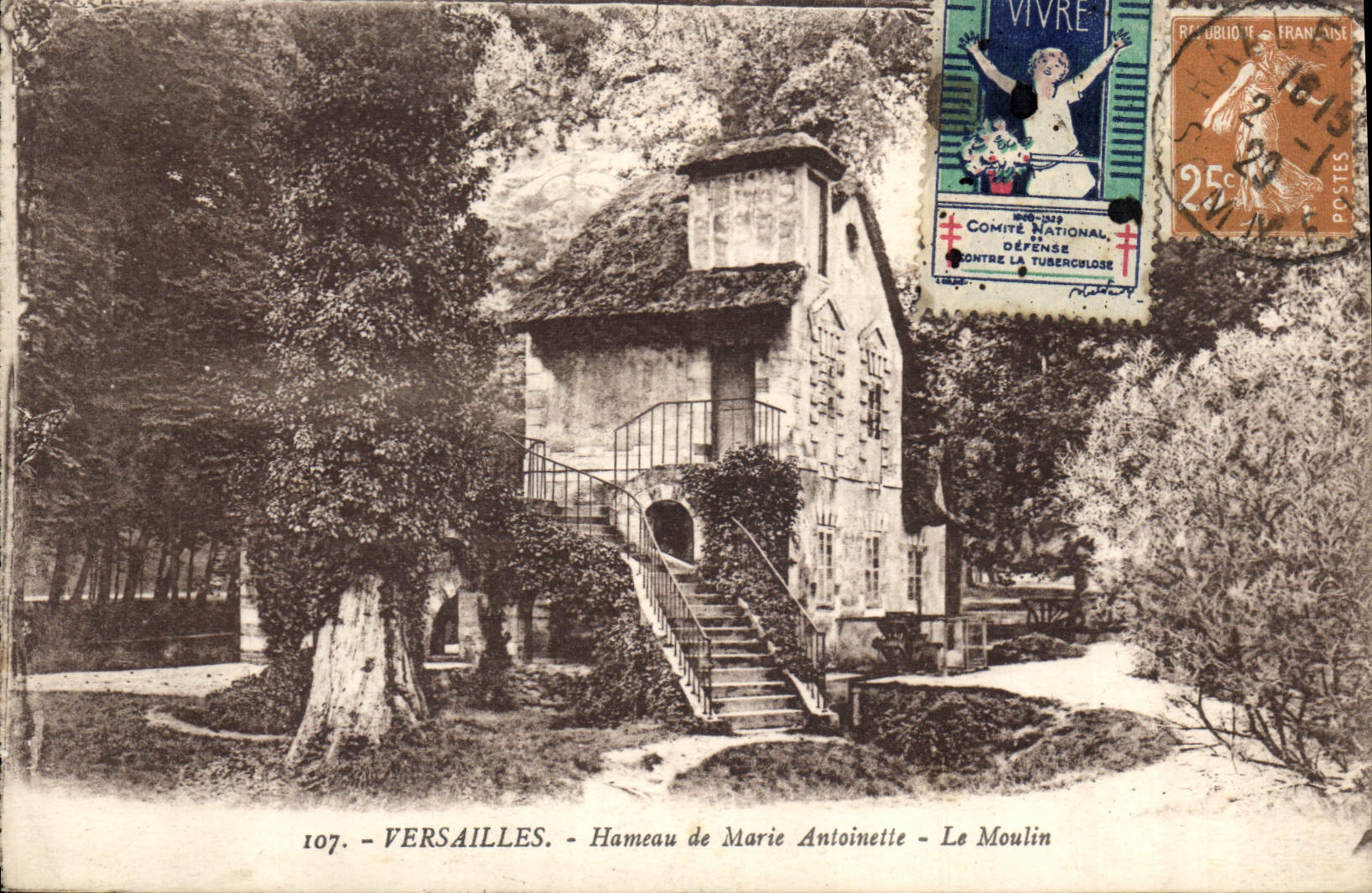 CPA Versailles Hameau de Marie Antoinette Le Moulin Vignette tuberculose