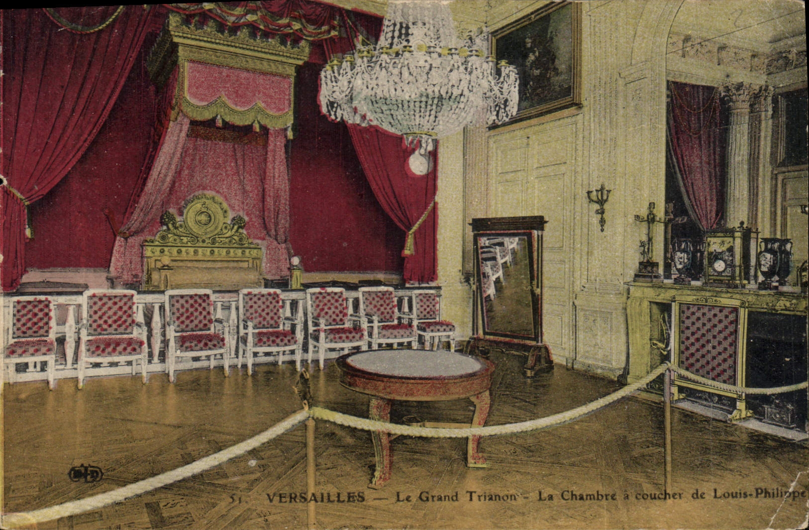 CPA Versailles Le Grand Trianon La Chambre a coucher de Louis Philippe 