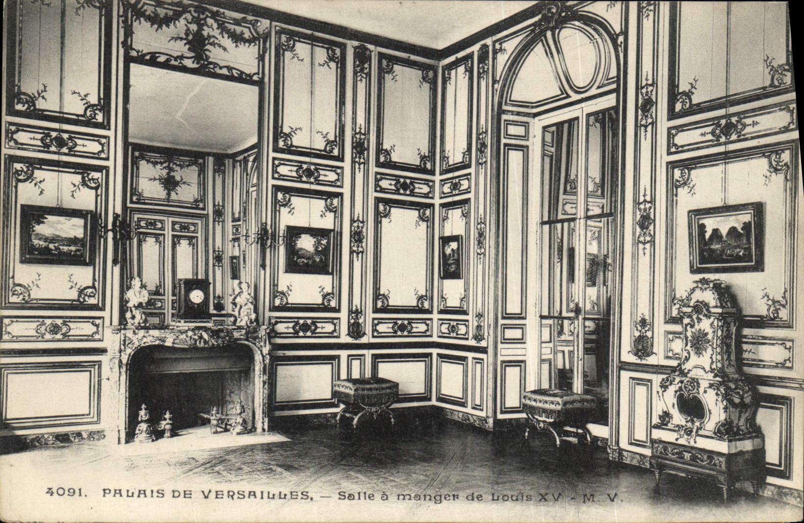 CPA Palais de Versailles Salle a manger de Louis XV 