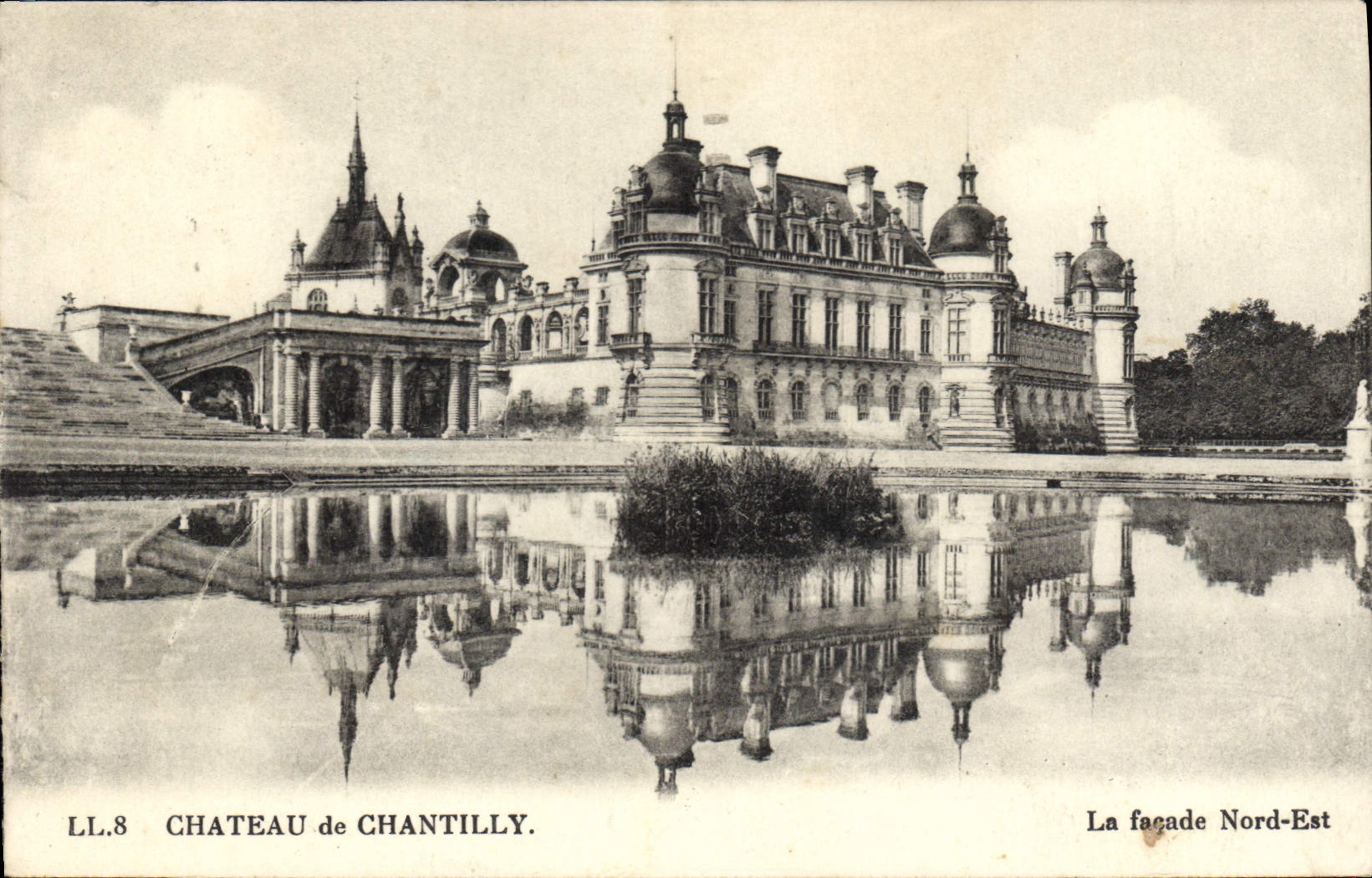 CPA Chateau de Chantilly la facade nord est 