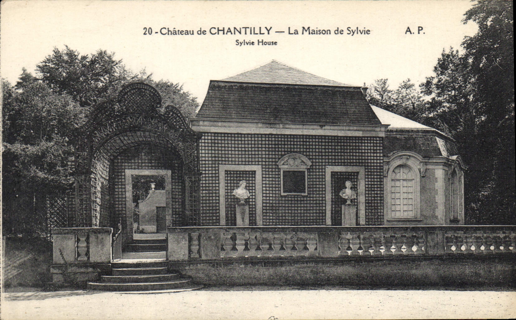 CPA Chateau de Chantilly la Maison de Sylvie 