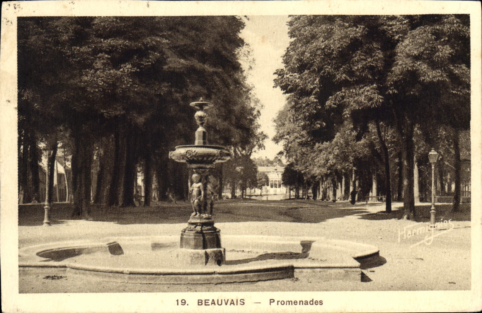 CPA Beauvais Promenades 