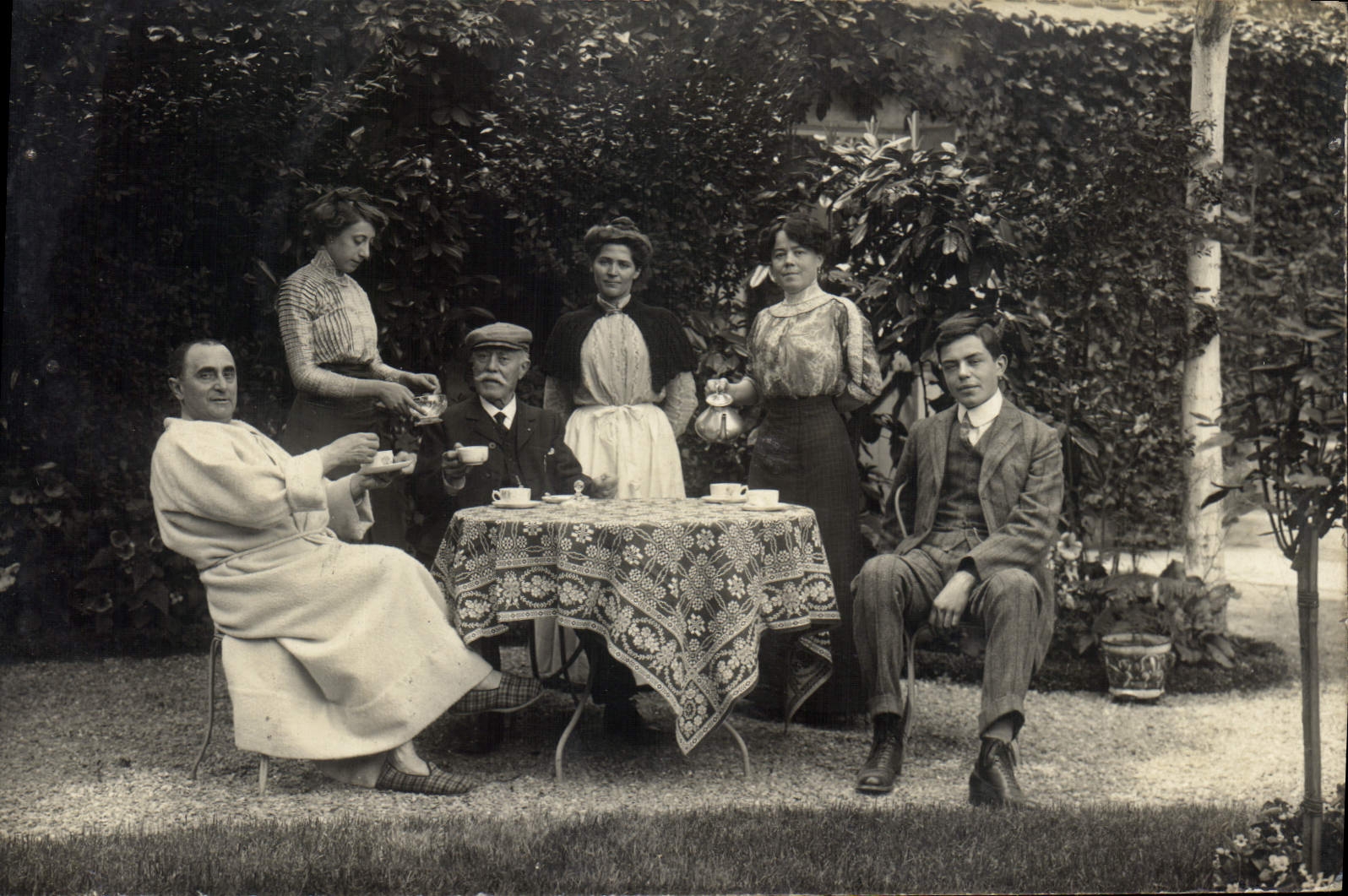 CARTE PHOTO La Varenne St Maur Personnages