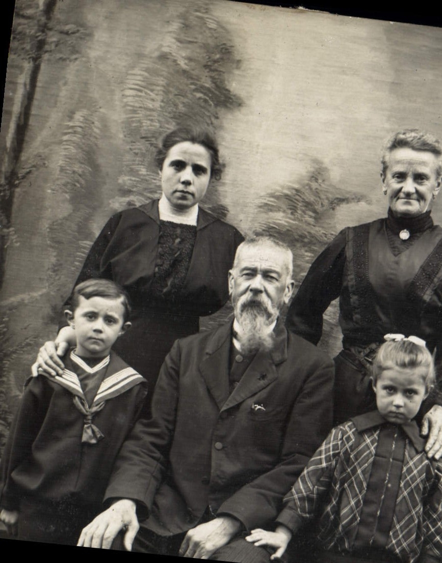 CARTE PHOTO Personnages