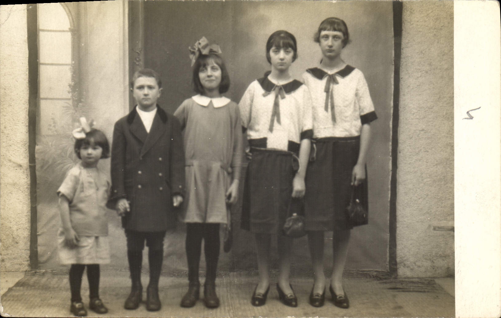 CARTE PHOTO Personnages Enfants