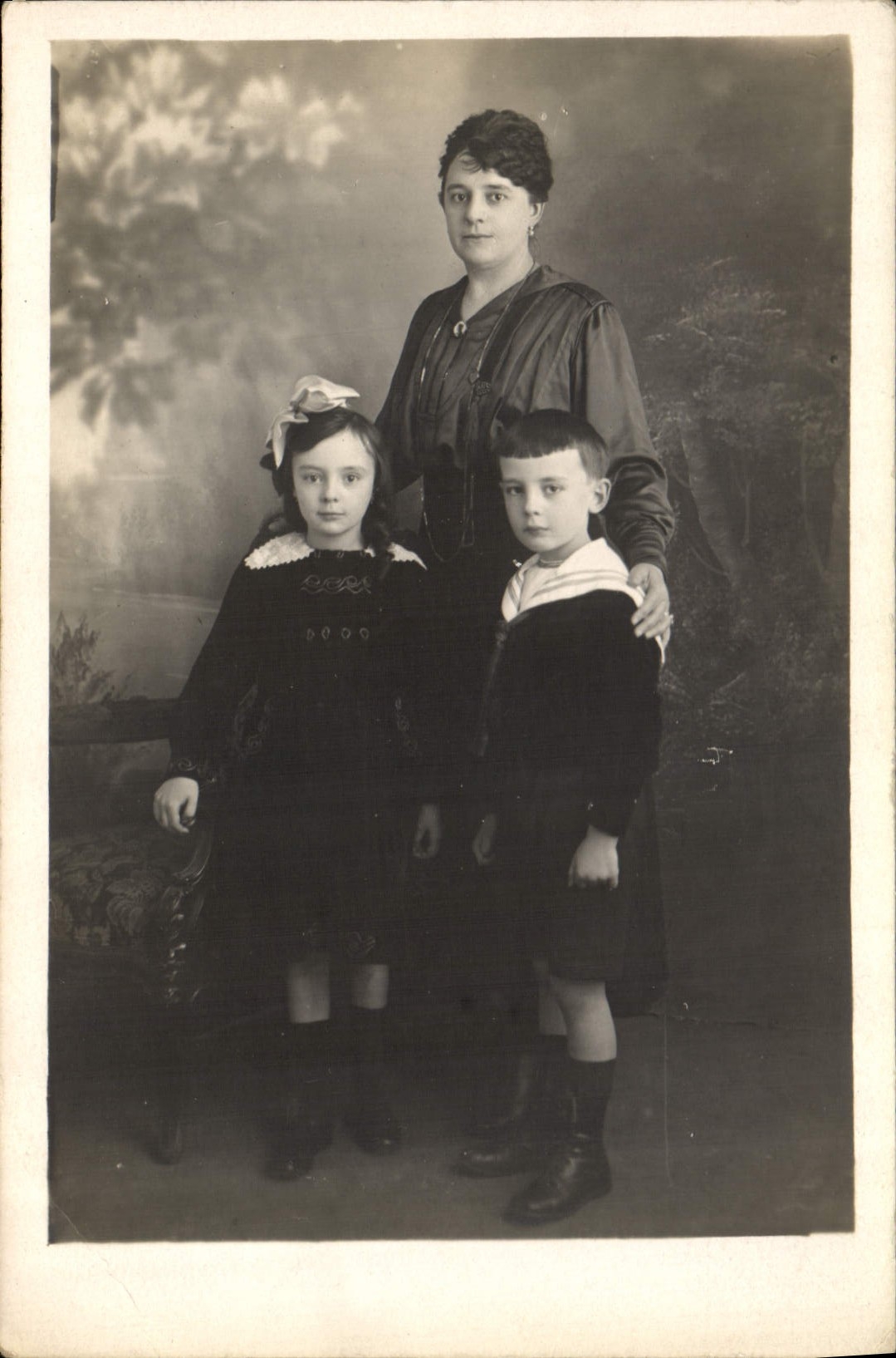 CARTE PHOTO Femme Enfants