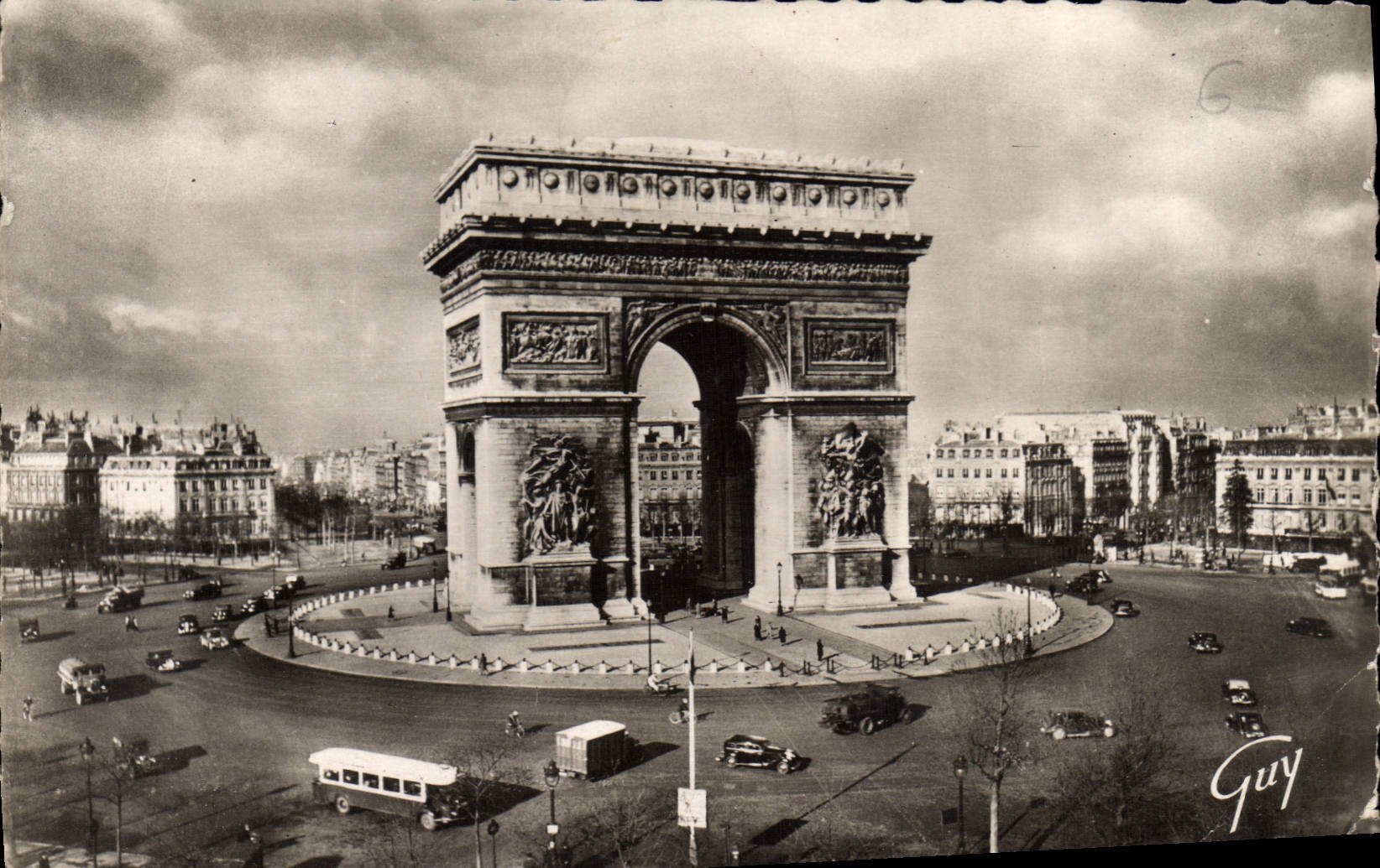 CPA Paris et ses Merveilles Place et arc de triomphe de l'Etoile