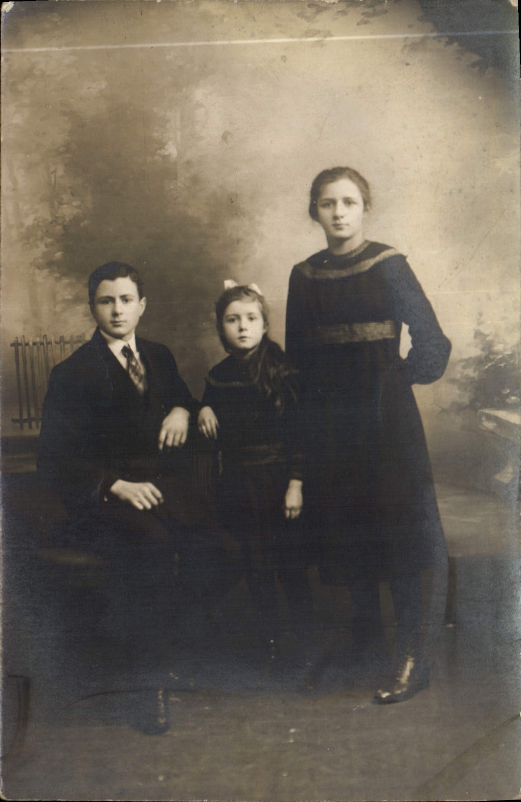 CARTE PHOTO Enfants Femme