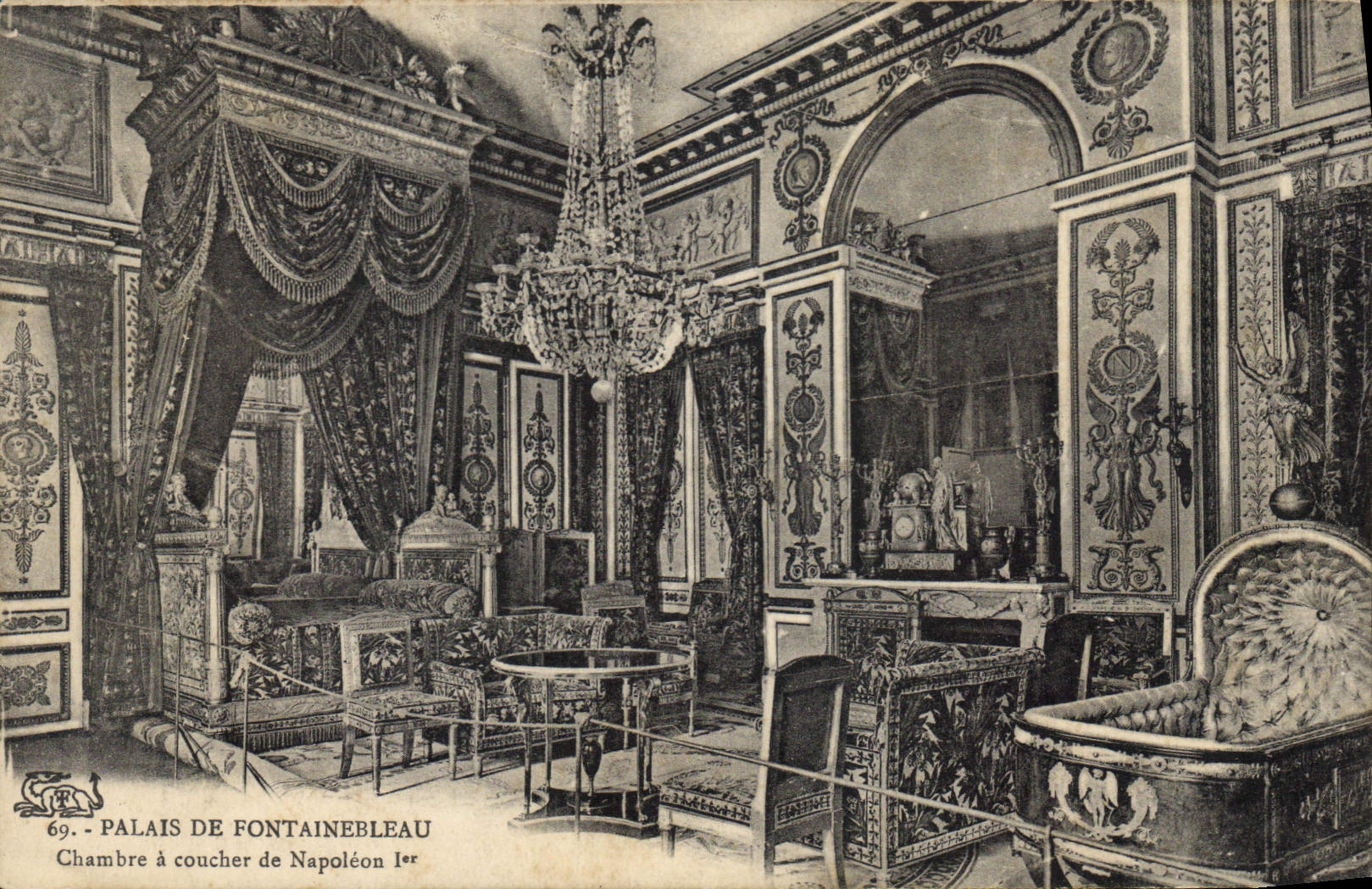 CPA Palais de Fontainebleau  Chambre a Coucher de Napoleon 