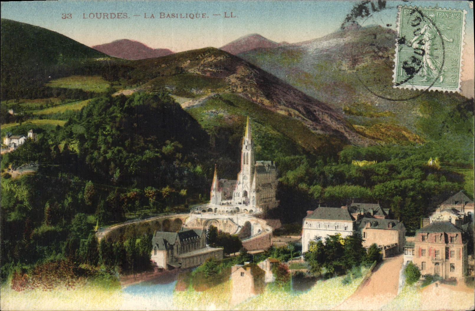 CPA Lourdes La Basilique 