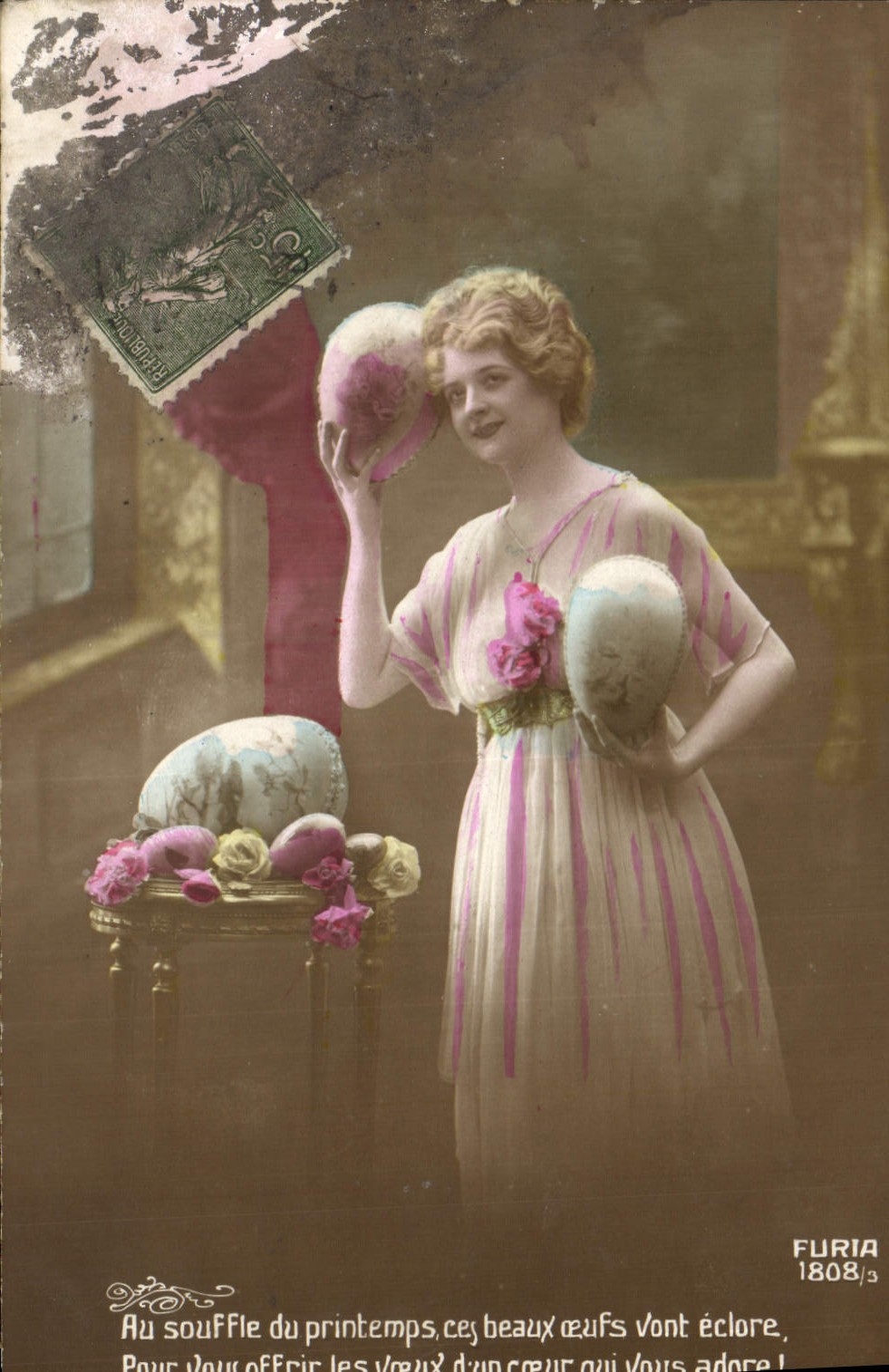 CPA Au souffie du printemps ces beaux ceufs vont eclore Femme