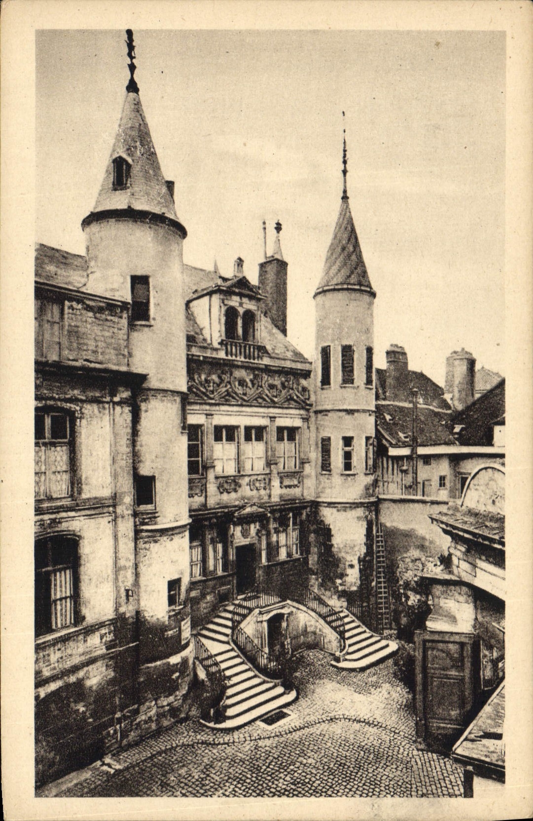 CPA Troyes Aube Hotel de Vauluisant Rue de Vauluisant 
