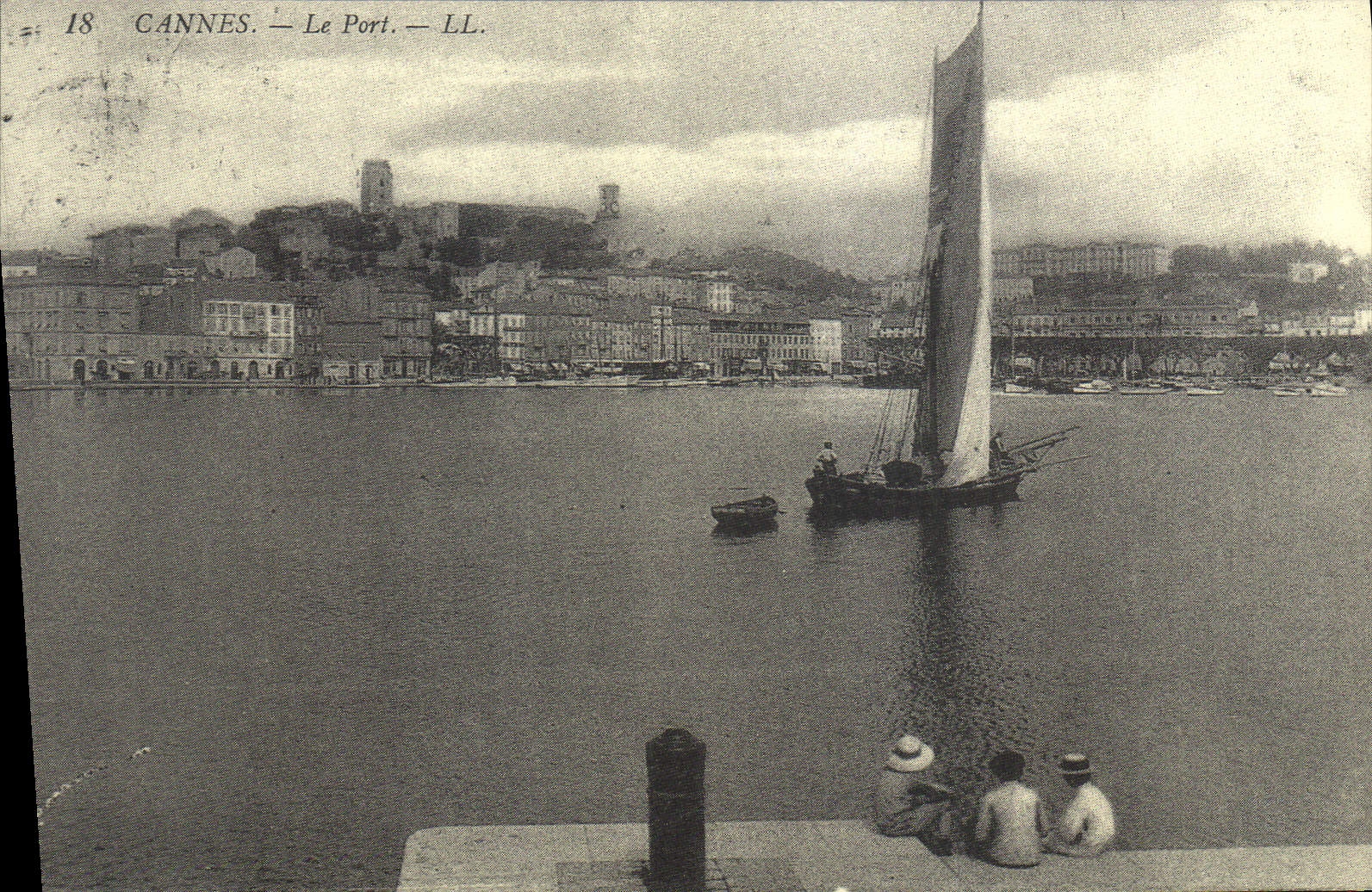 REPRO Cannes Le Port 