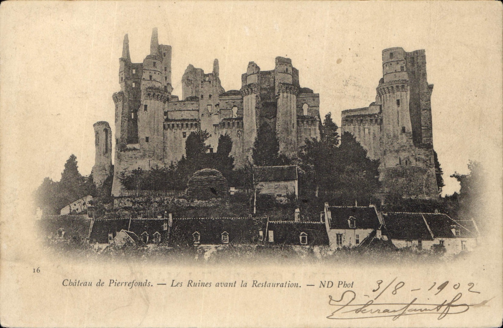 CPA Chateau de Pierrefonds Les Ruines avant la Restauration 