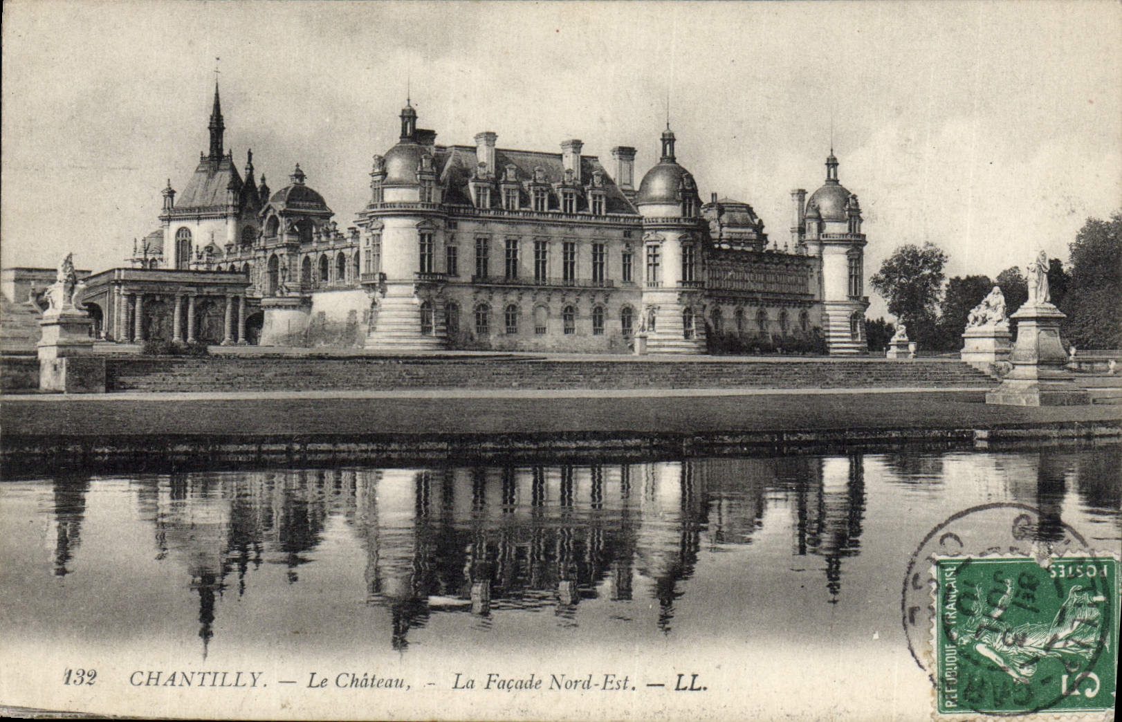 CPA Chantilly Le Chateau La Facade Nord Est 