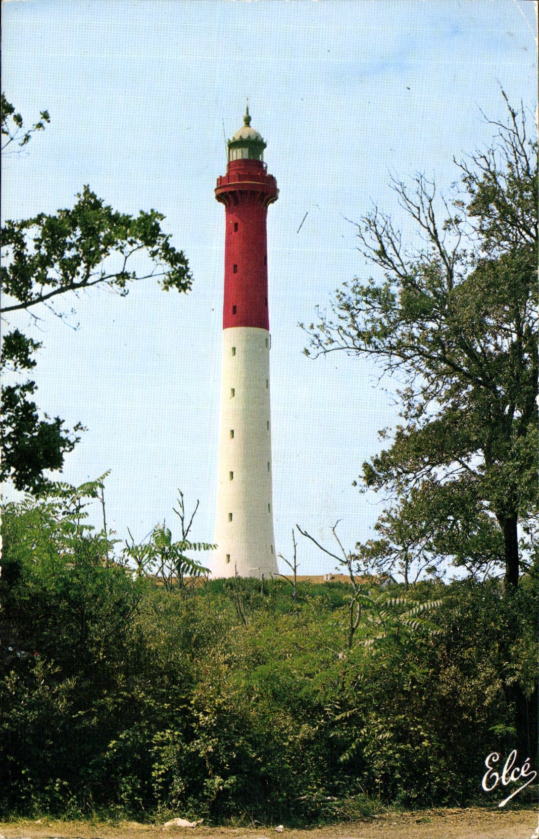 CPM Environs de Royan Le Phare de la Coubre 