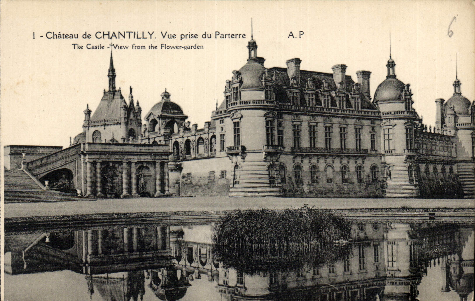 CPA Chateau de Chantilly Vue prise du Parterre 