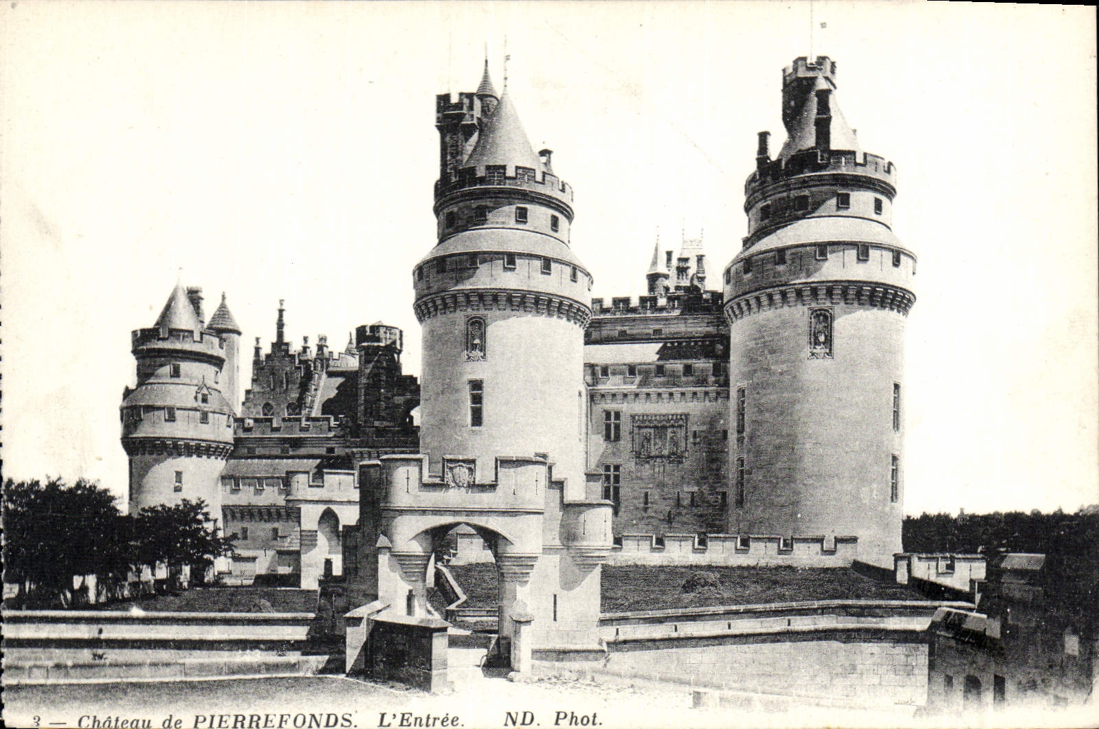 CPA Chateau de Pierrefonds L'Entree 