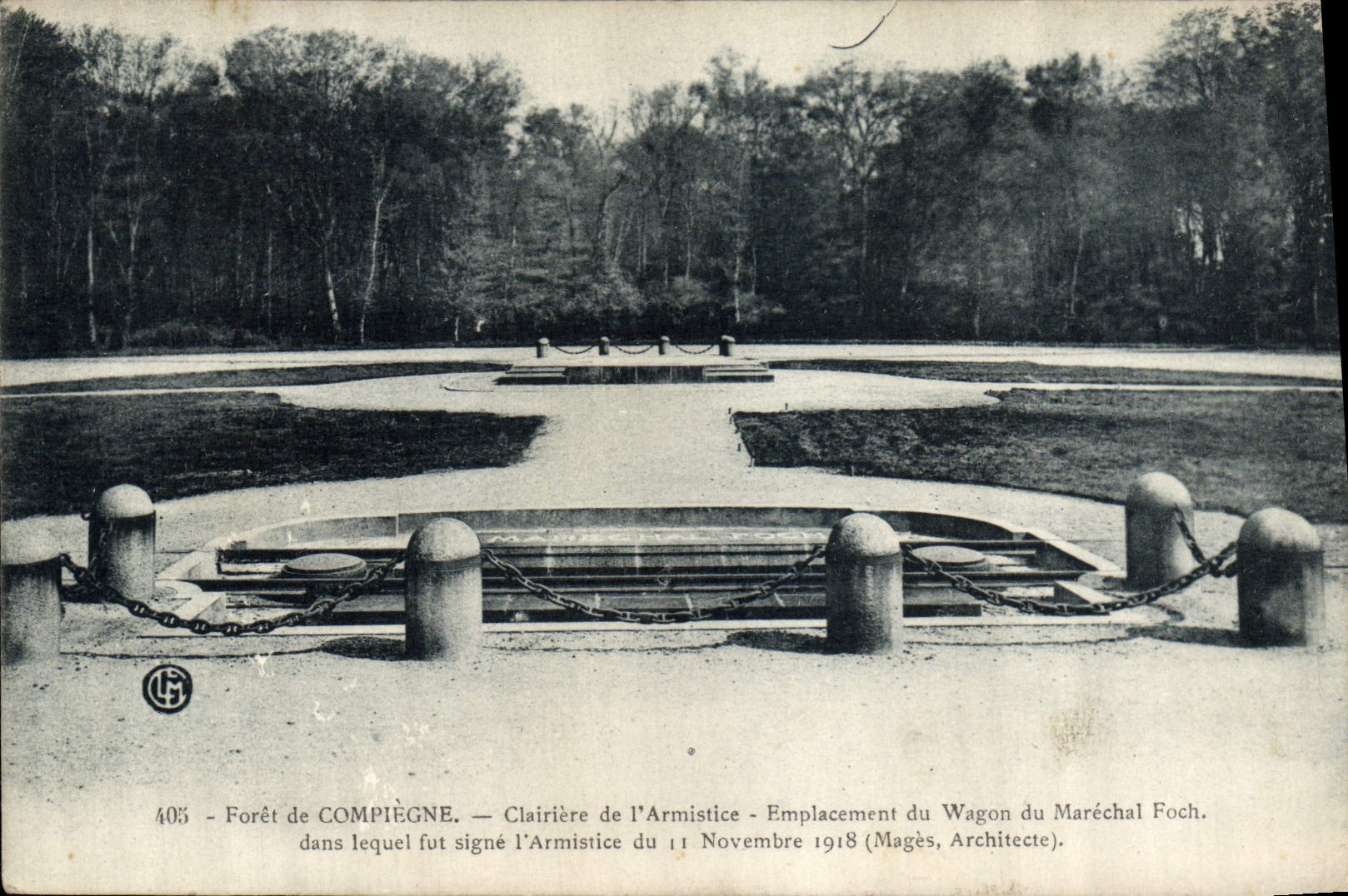 CPA Foret de Compiegne Clairiere de l'Armistice Emplacement du Wagon du Marechal Foch 