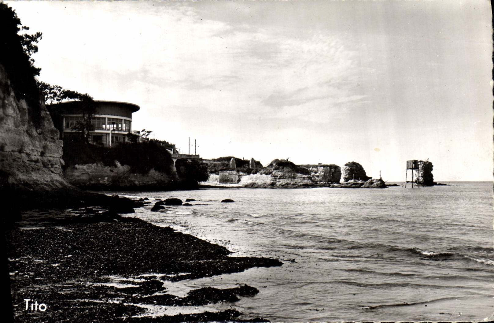 CPM Corniche de Royan Saint Georges de Didonne Les Rochers de Vallieres 