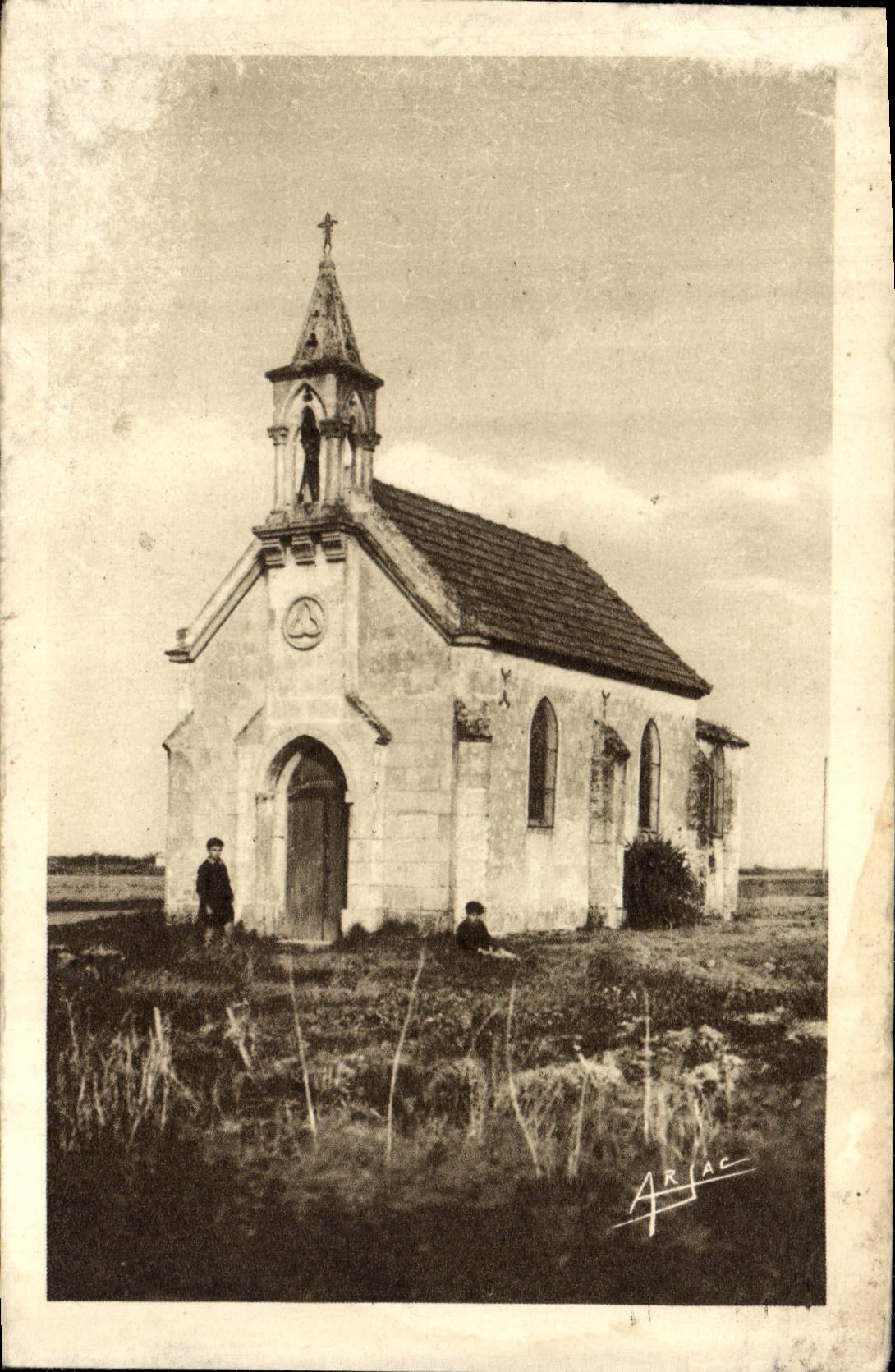 CPA Ile d'Oleron Grand Village La Chapelle 