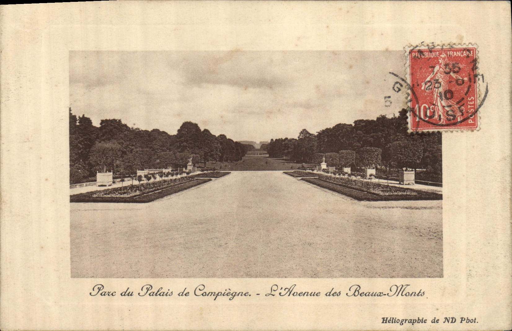 CPA Parc du Palais de Compiegne L'Avenue des Beaux Monts 