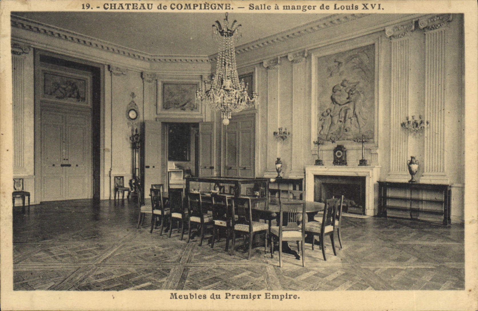 CPA Chateau de Compiegne Salle a manger de Louis XVI Meubles du Premier Empire 