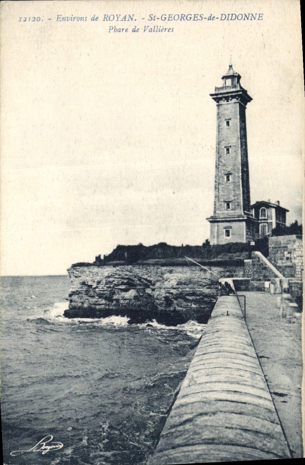 CPA Environs de Royan St Georges de Didonne Phare de Vallieres 