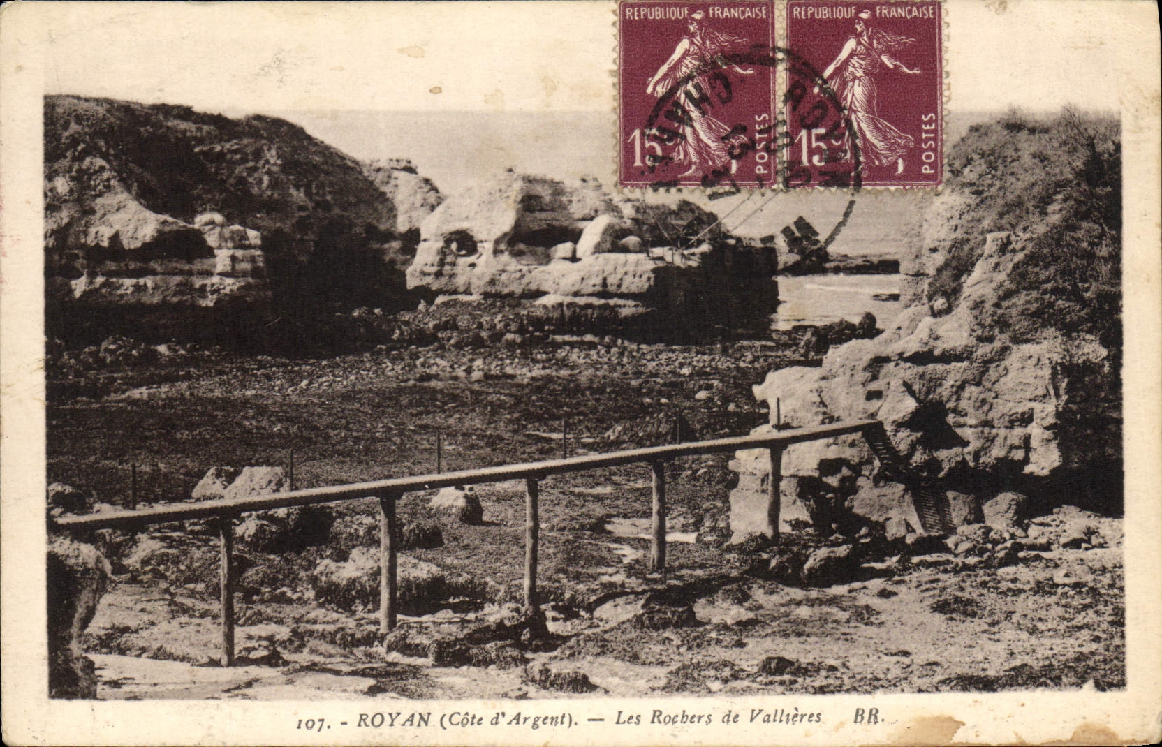 CPA Royan Cote d'Argent Les Rochers de Vallieres