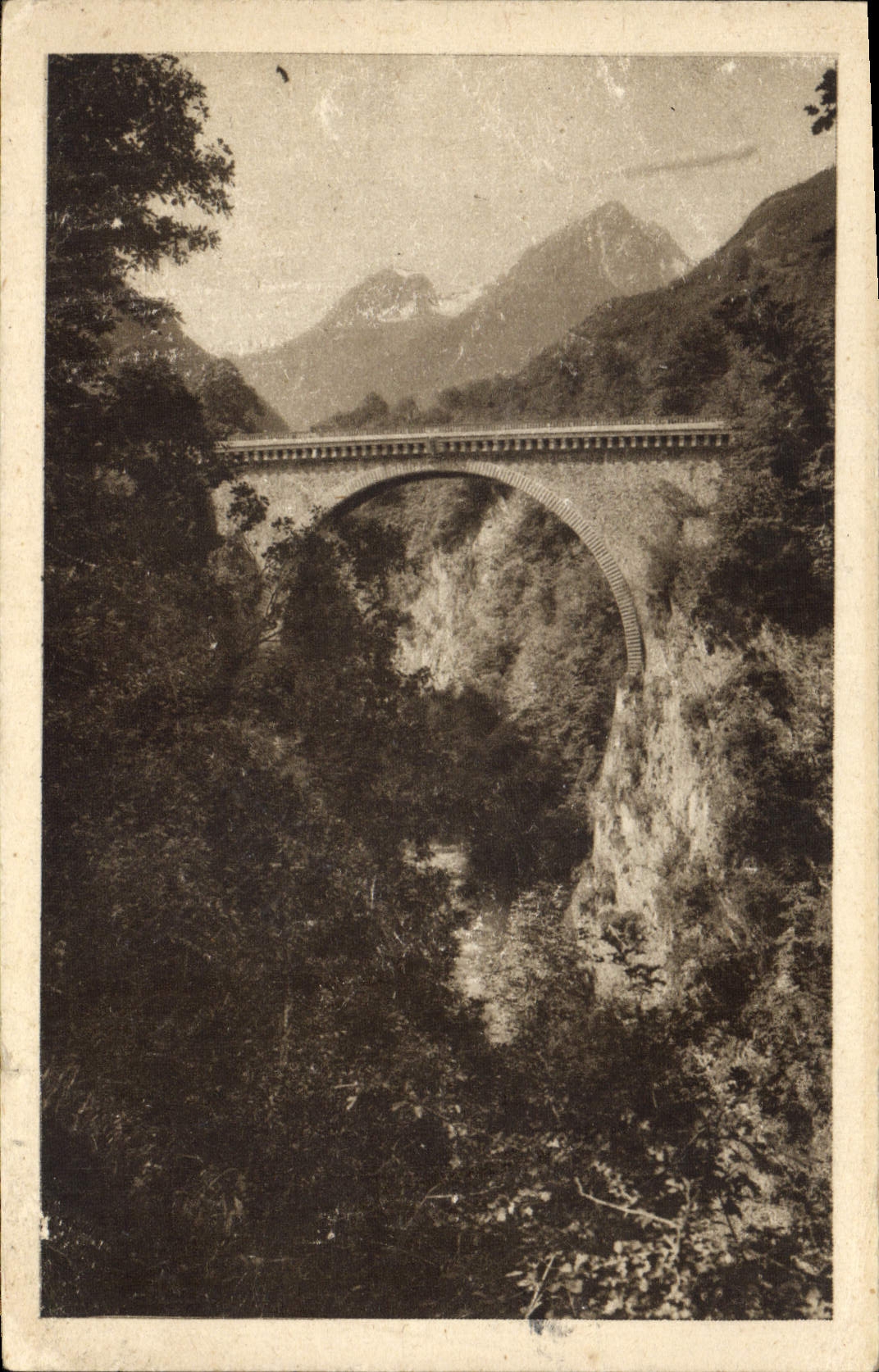 CPA St Sauveur Le Pont Napoleon 