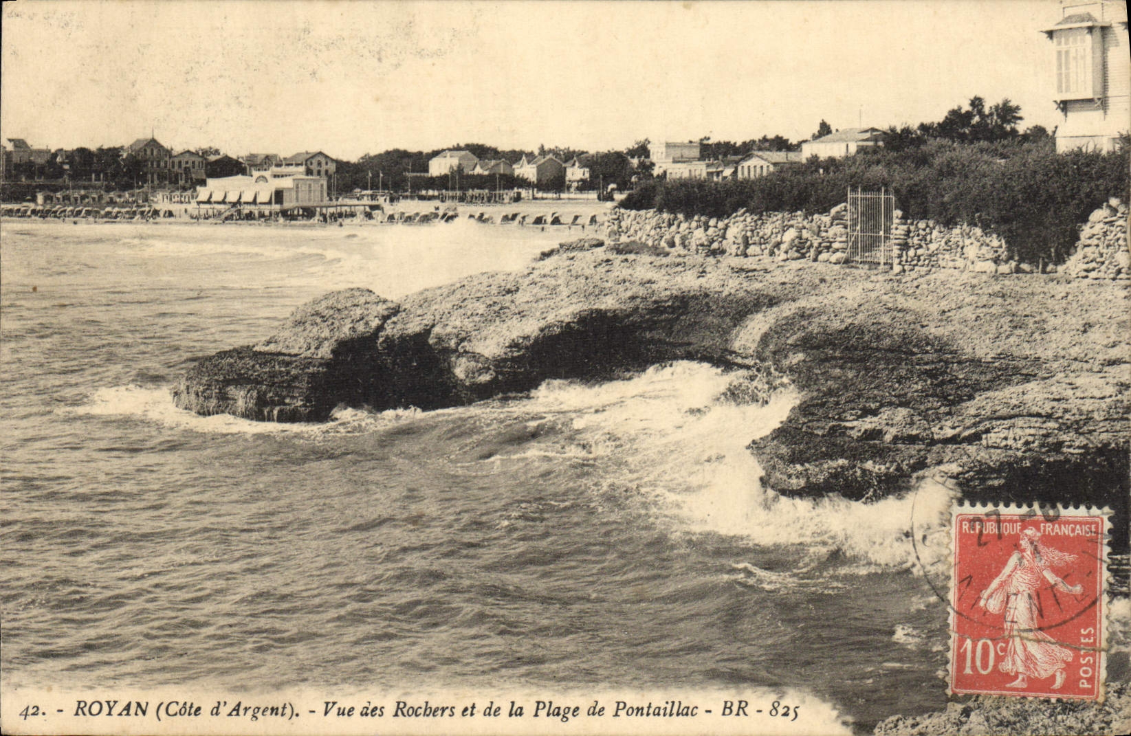 CPA Royan Cote d'Argent Vue des Rochers et de la Plage de Pontaillac 