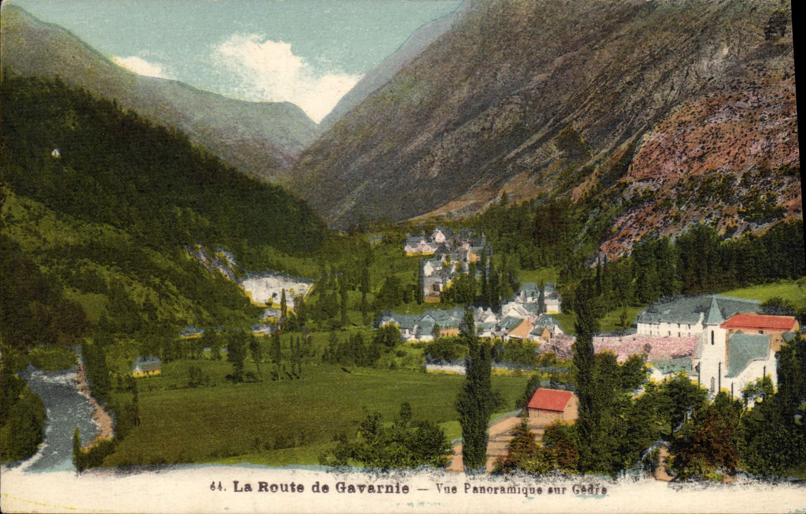 CPA La Route de Gavarnie Vue Panoramique 