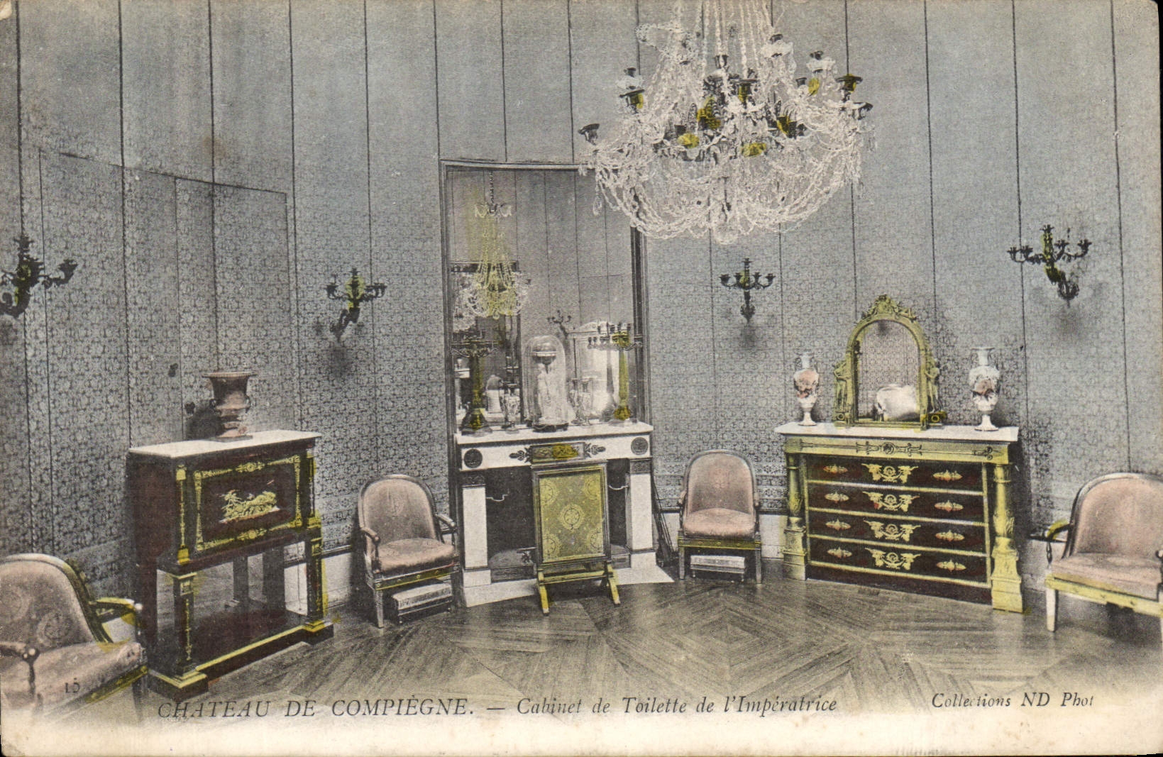 CPA Chateau de Compiegne Cabinet de Toilette de l'Imperatrice 